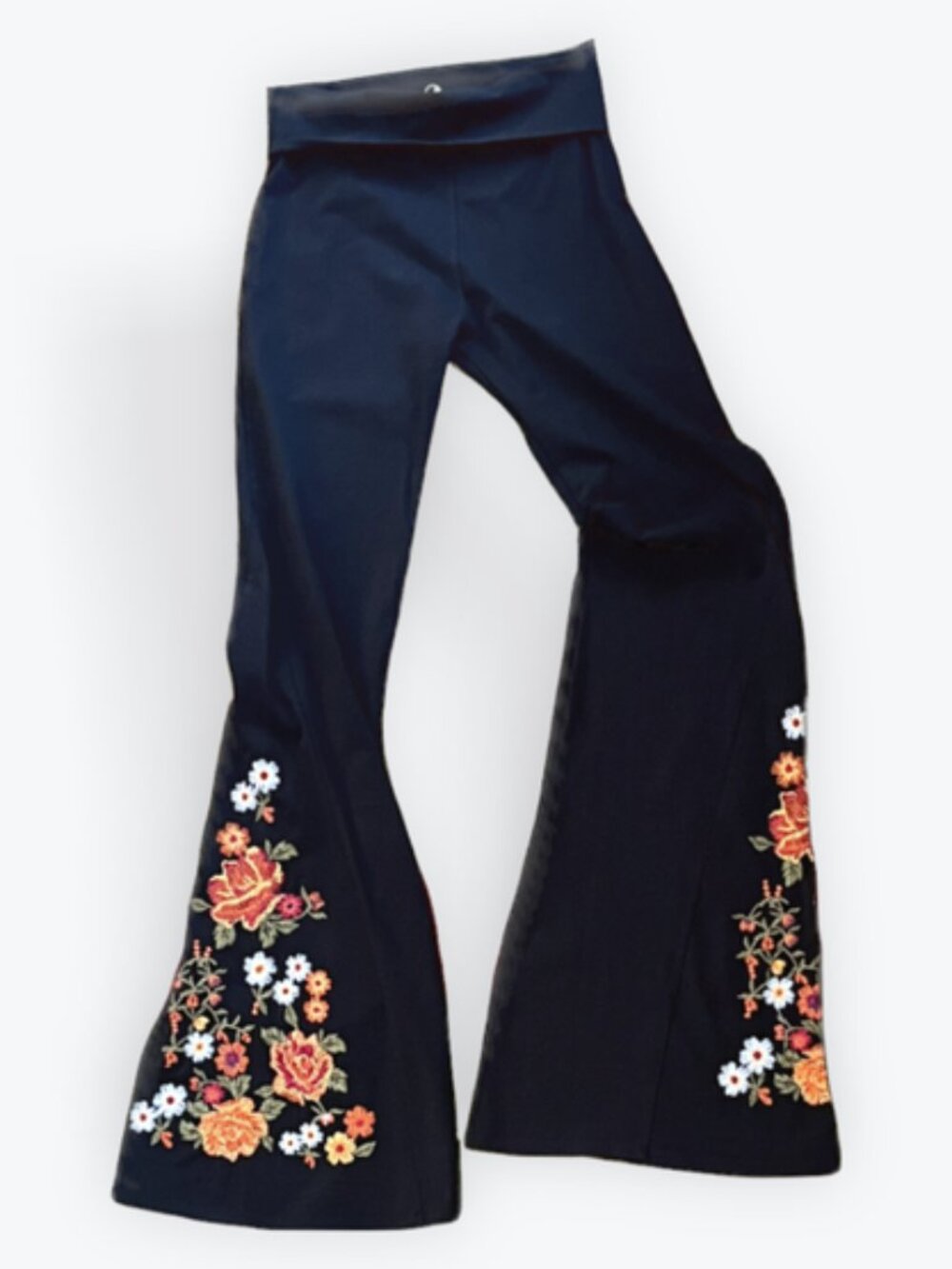 T-Party Floral Embroidered Bell-Bottom Black Stretch Yoga Pants - NWT - Picture 1 of 5